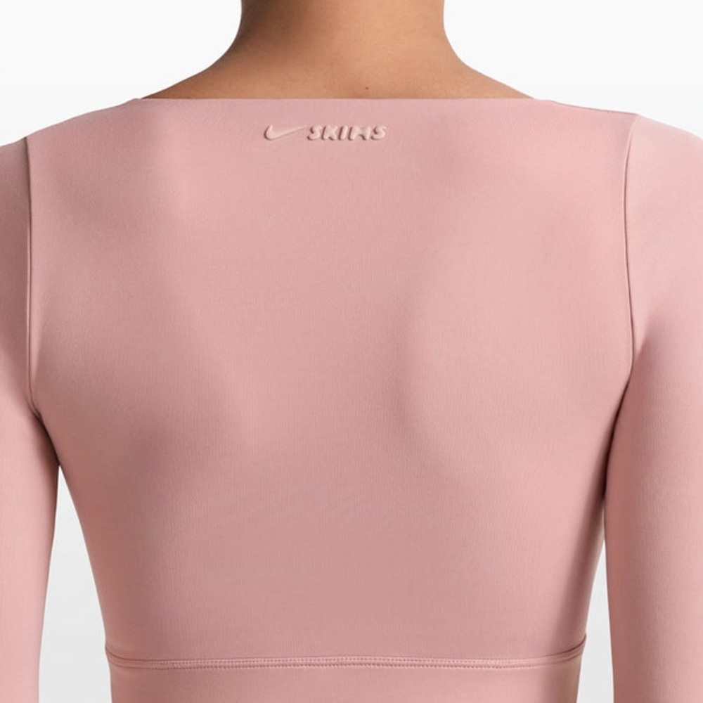 Nike Skims Matte Wrap Long Sleeve Cropped Top Himalayan pink S NWT - Picture 4 of 8